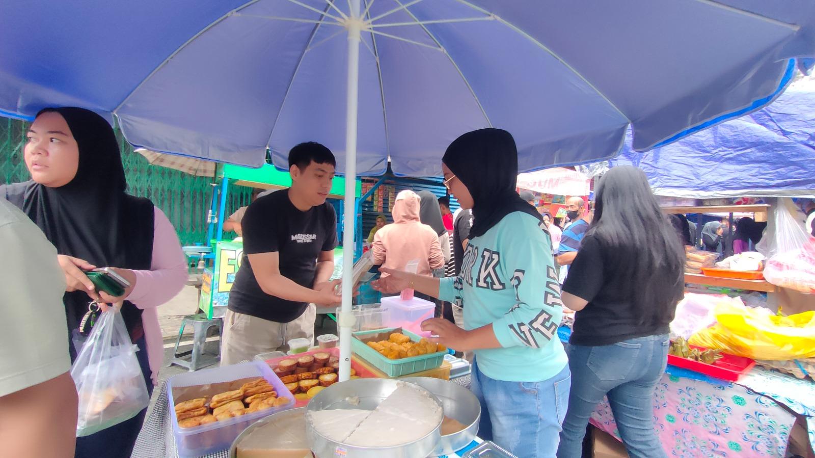 20260219-Pedagang-Takjil-Pasar-Ramadan.jpg