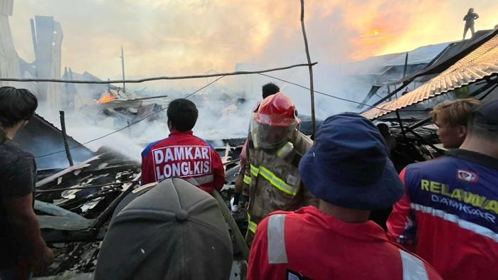 20260227_kebakaran-di-Desa-Muara-Adang-Paser.jpg