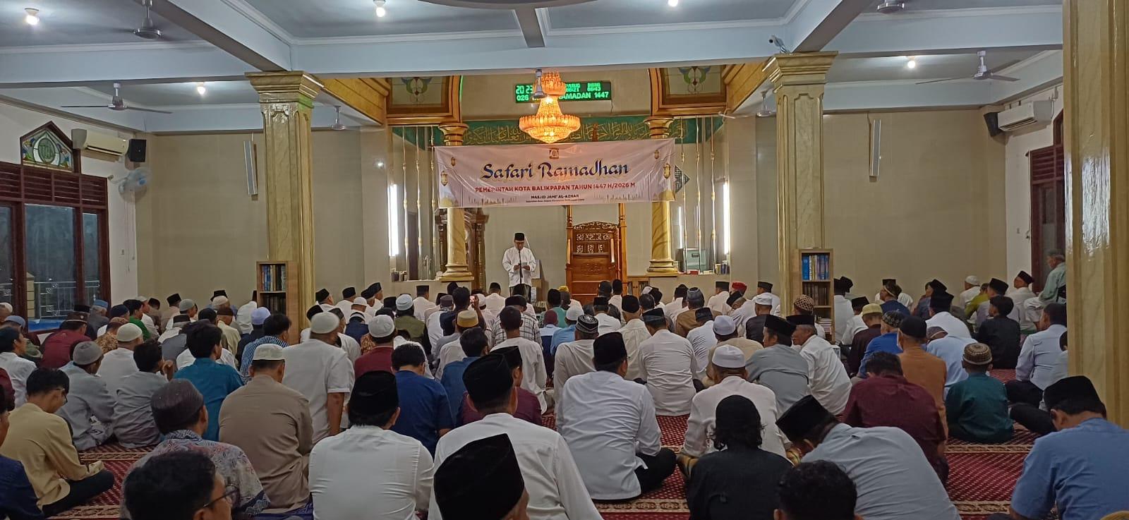 Pemkot Balikpapan Hibahkan Komputer dan Dana Rp 34 Juta ke Masjid Jami Al Azhar Batu Ampar