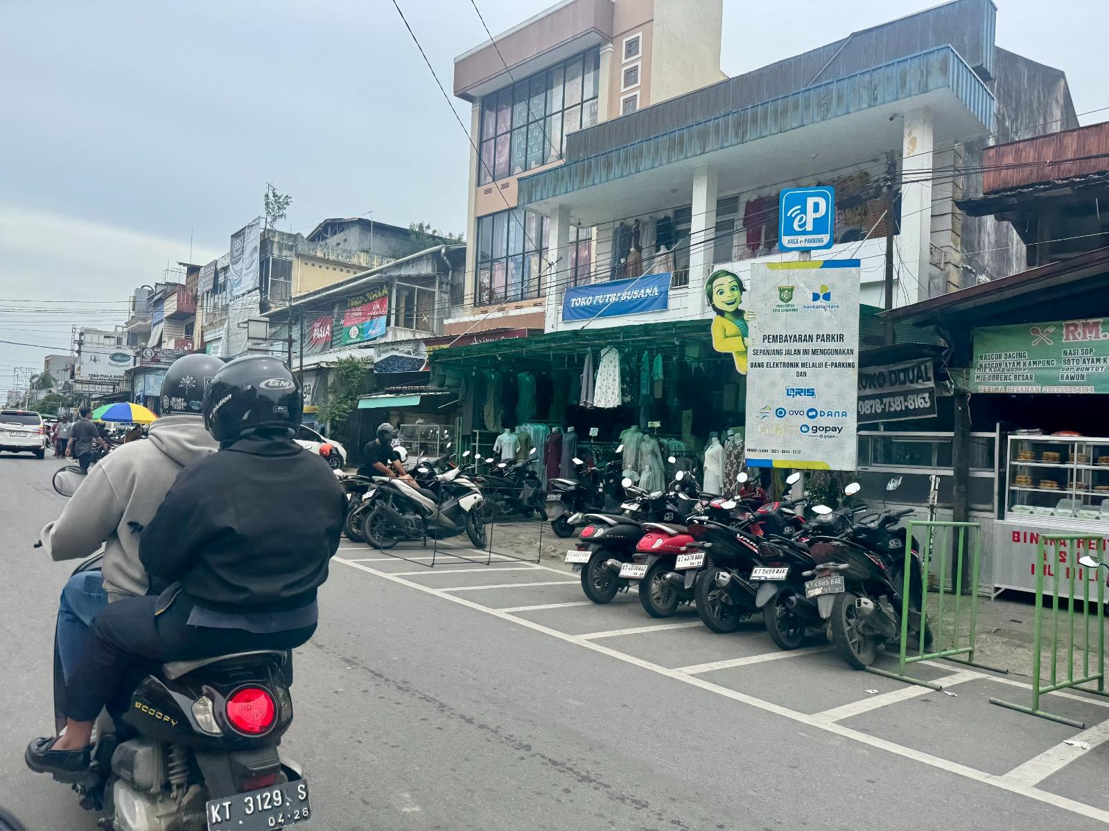 20260309-kendaraan-terparkir.jpg