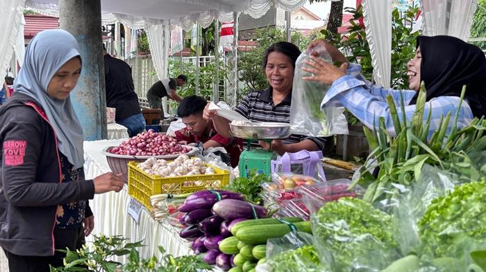 Tekan Harga di Bawah HET, Gerakan Pangan Murah Serentak Digelar pada 10 Kabupaten Kota Kaltim