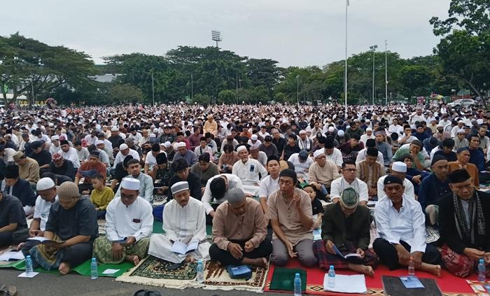 Ribuan Jemaah Muhammadiyah Sholat Idul Fitri 1447 H di Lapangan Gelora Kadrie Oening Samarinda