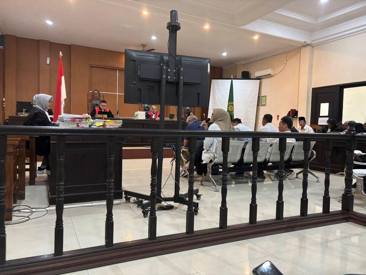 20260407_Sidang-kasus-korupsi-dana-hibah-KONI-Samarinda-menghadirkan-tiga-terdakwa-dan-tujuh-saksi.jpg