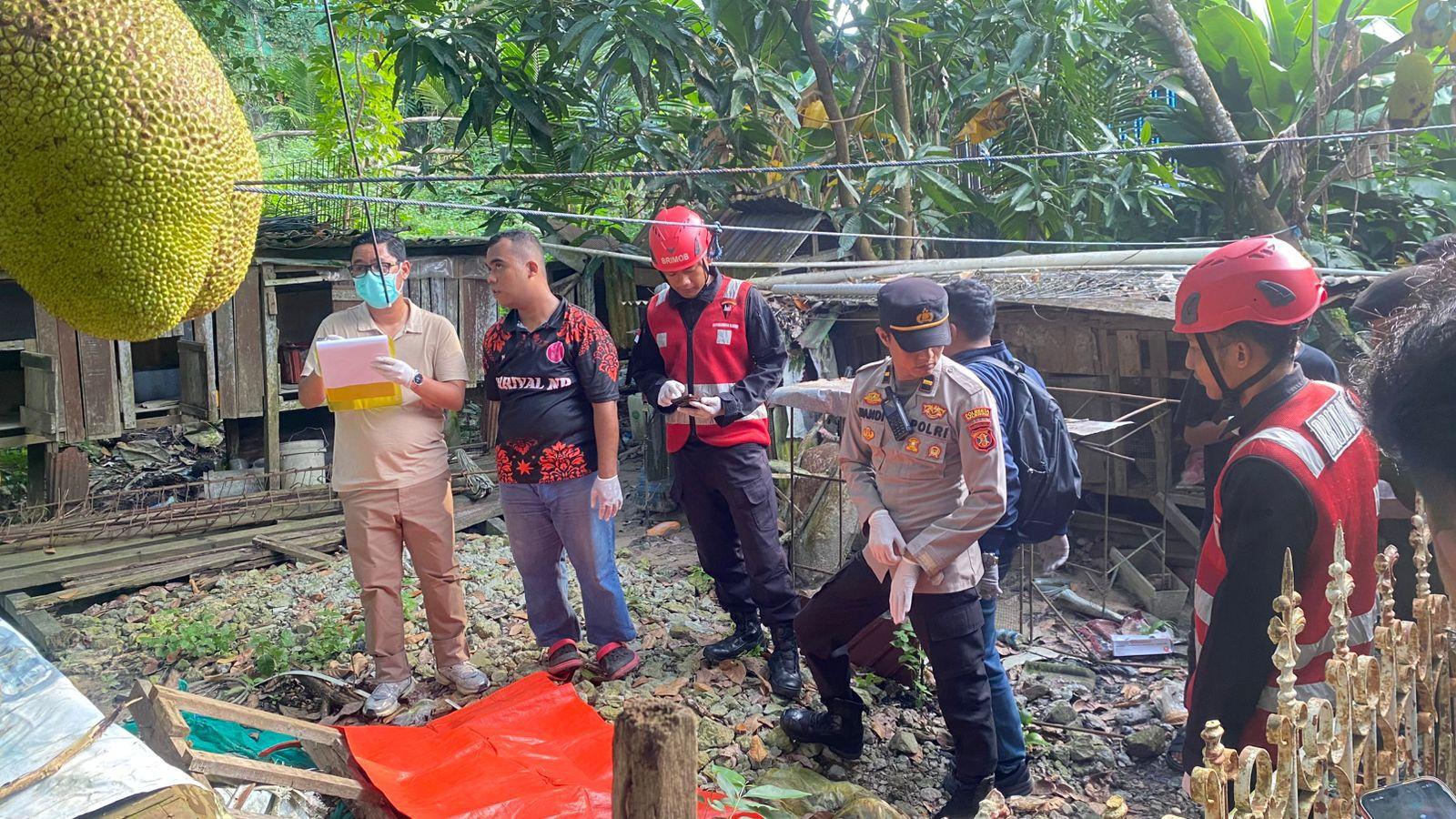 20260408_Evakuasi-dan-Penyelidikan-Penemuan-Mayat-di-Jalan-Pupuk-BaratKelurahan-Damai-Bahagia.jpg