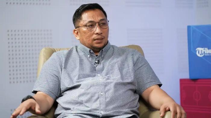 20260408_Feri-Amsari_Pakar-Hukum-Tata-Negara_Universitas-Andalas_Saiful-Mujani_makar.jpg