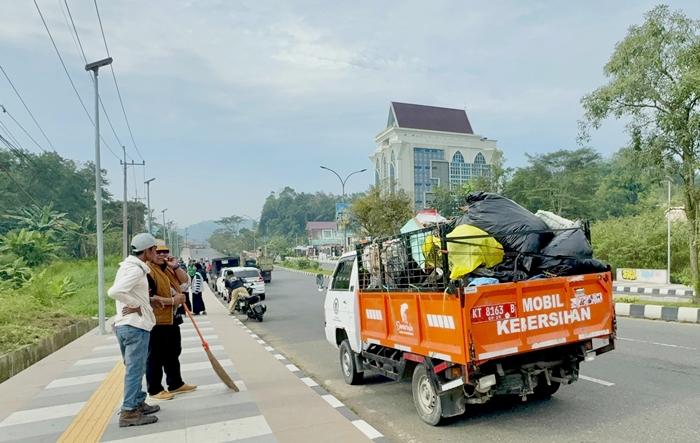 20260408_pengangkutan-sampah-di-Kota-Samarinda.jpg