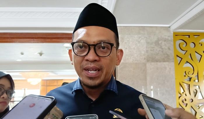 20260409_Anggota-Komisi-I-DPRD-Kota-Balikpapan-Iwan-Wahyudi.jpg