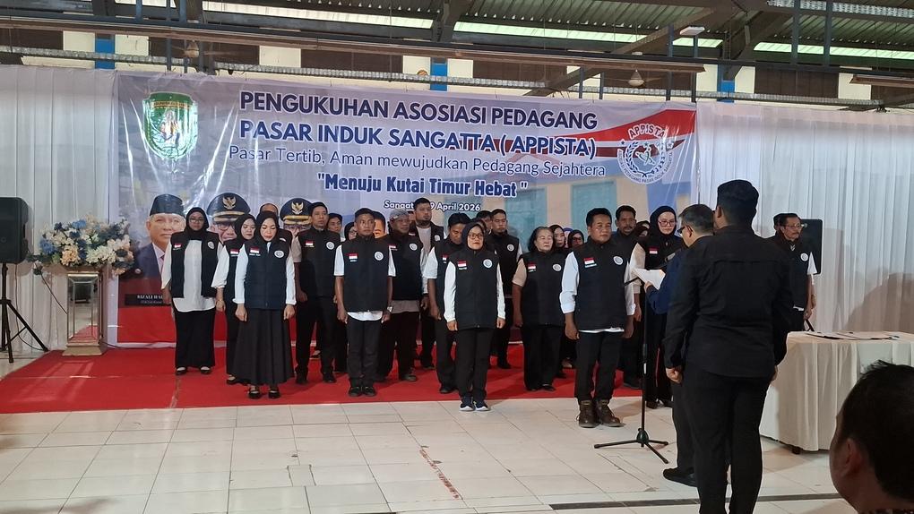 20260409_Bupati-Kutai-Timur-Ardiansyah-Sulaiman-Mengukuhkan-APPISTA.jpg