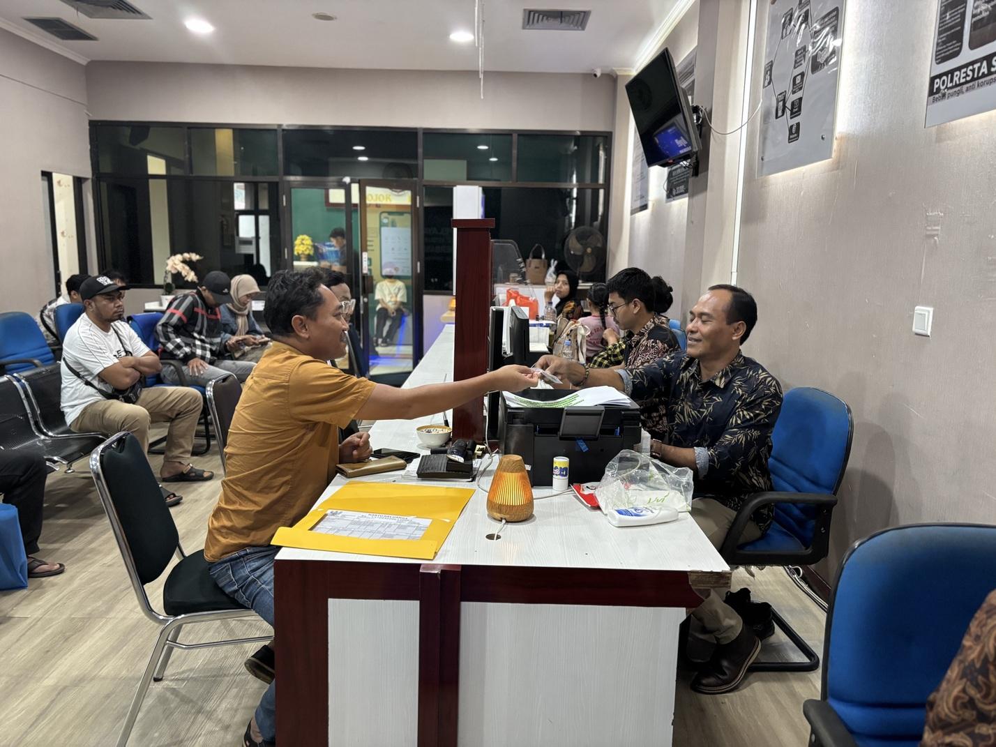 20260410_-Suasana-pelayanan-SIM-dan-SKCK-di-Polresta-Samarinda-Samsat.jpg