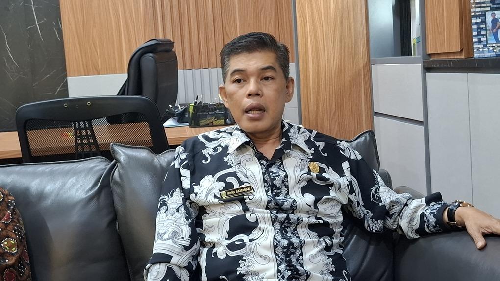 20260410_Kepala-Disperindag-Kutai-Timur-Nora-Ramadhani-Klarifikasi-Isu-BBM-dan-Plastik.jpg