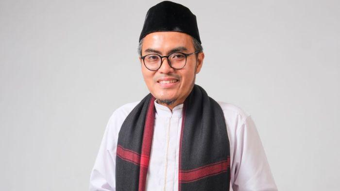 20260413_Dosen-sekaligus-peneliti-STIE-Balikpapan-Bambang-Saputra-Bahas-Kenaikan-harga.jpg