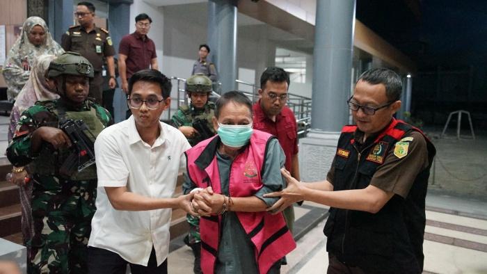 20260416_AS-Mantan-Kadistamben-Kukar_tersangka_korupsi-tambang-di-lahan-transmigrasi.jpg