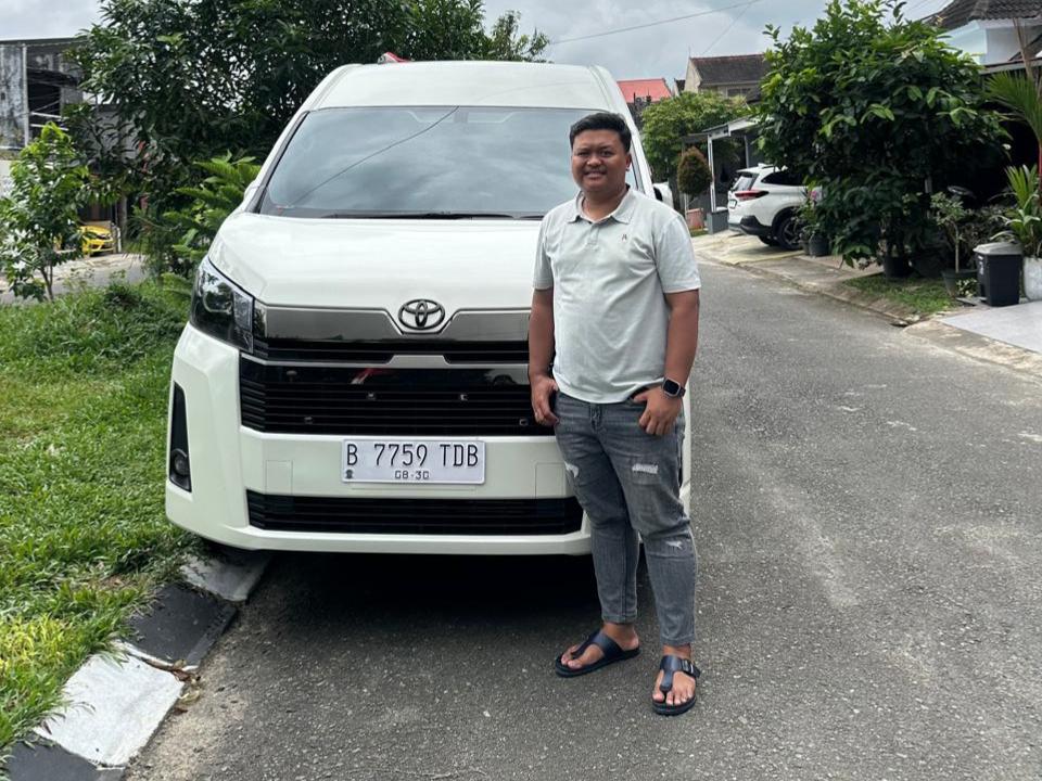 20260418_Pemilik-Rental-Mobil-Kurnia-Jaya-Rent-Car.jpg