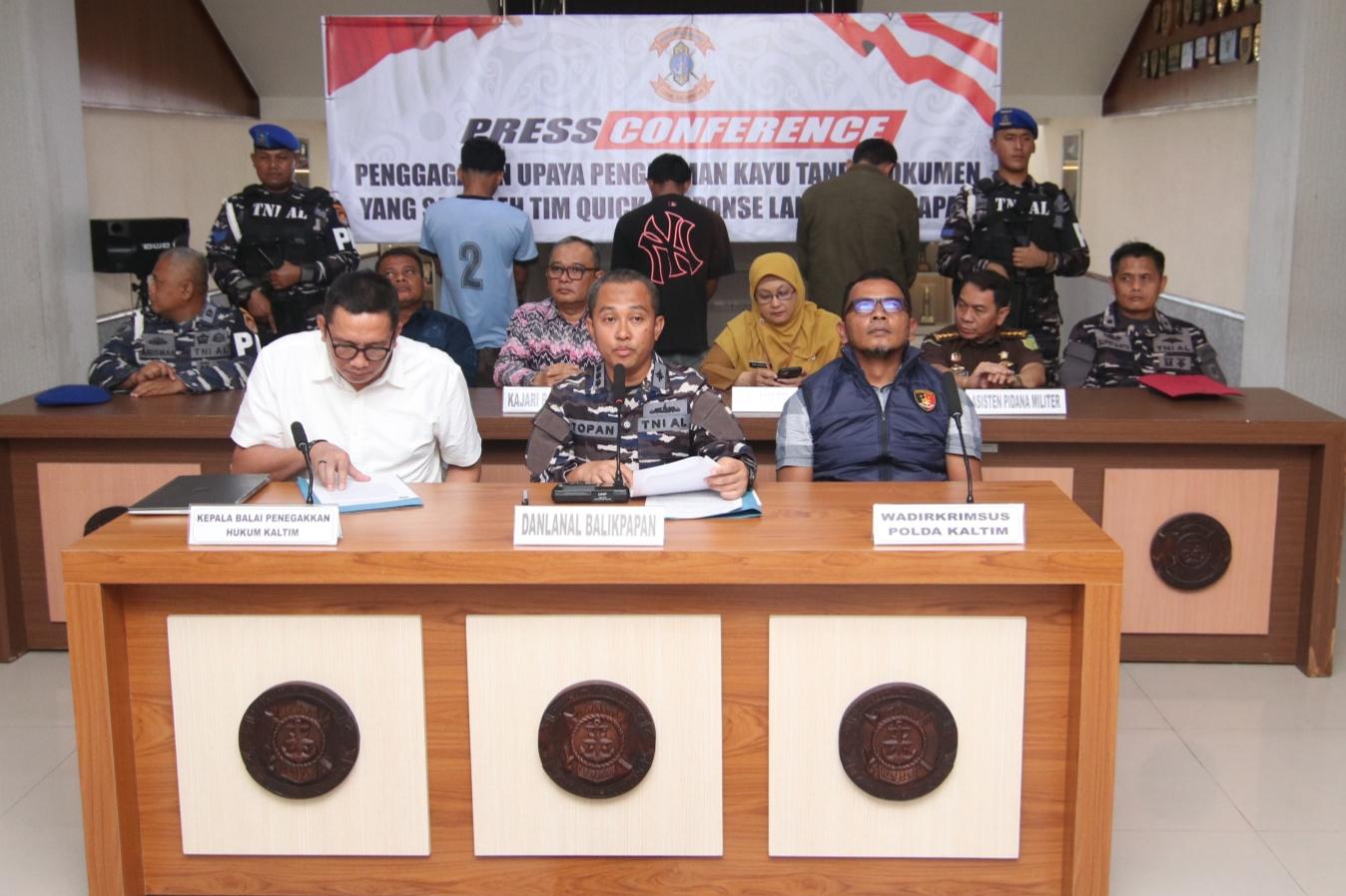 116 Batang Kayu Ulin Ilegal Disita di Balikpapan, Modus Dokumen Palsu