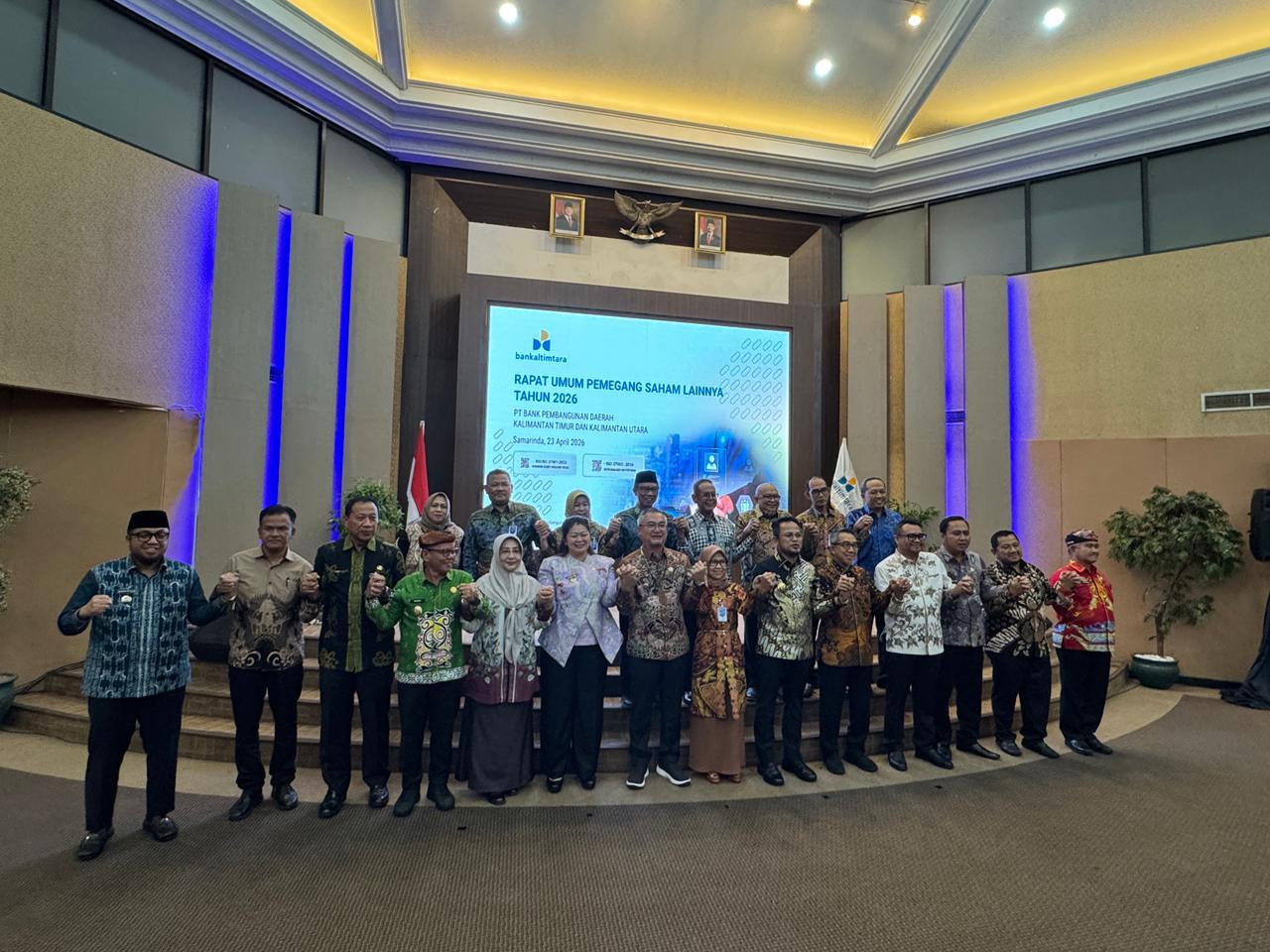 20260423_Gubernur-Kalimantan-Timur-Usai-RPUS-Luar-Biasa.jpg