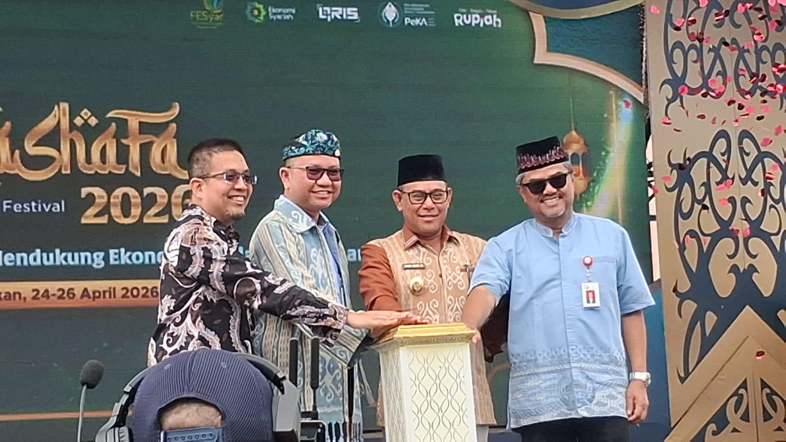 20260424_Hasiando-Ginsar-Manik-bersama-Wakil-Walikota-Tarakan-Festival-Ekonomi-Syariah.jpg