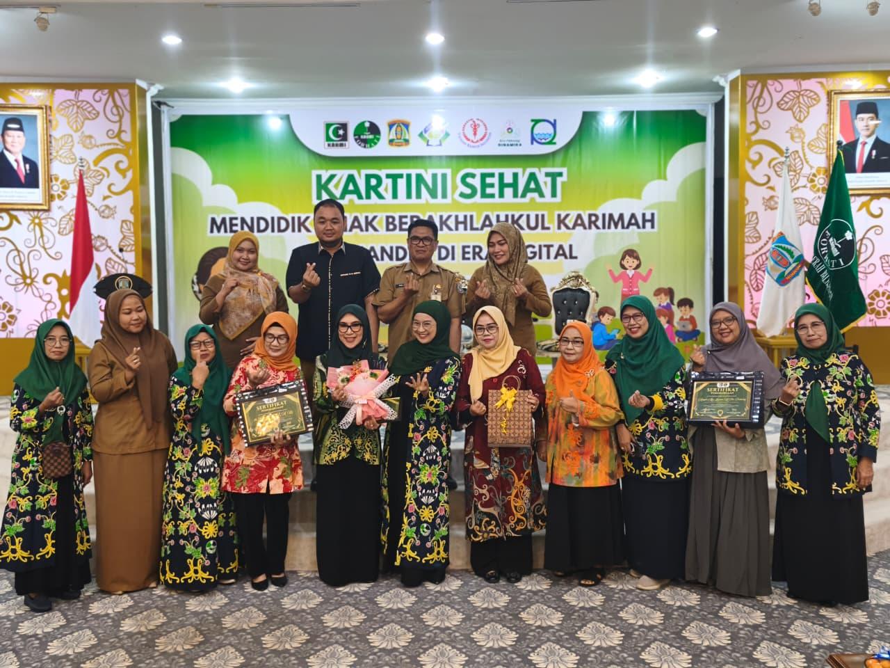 FORHATI Balikpapan Gelar Parenting Kartini Sehat, Tekankan Peran Ibu di Era Digital