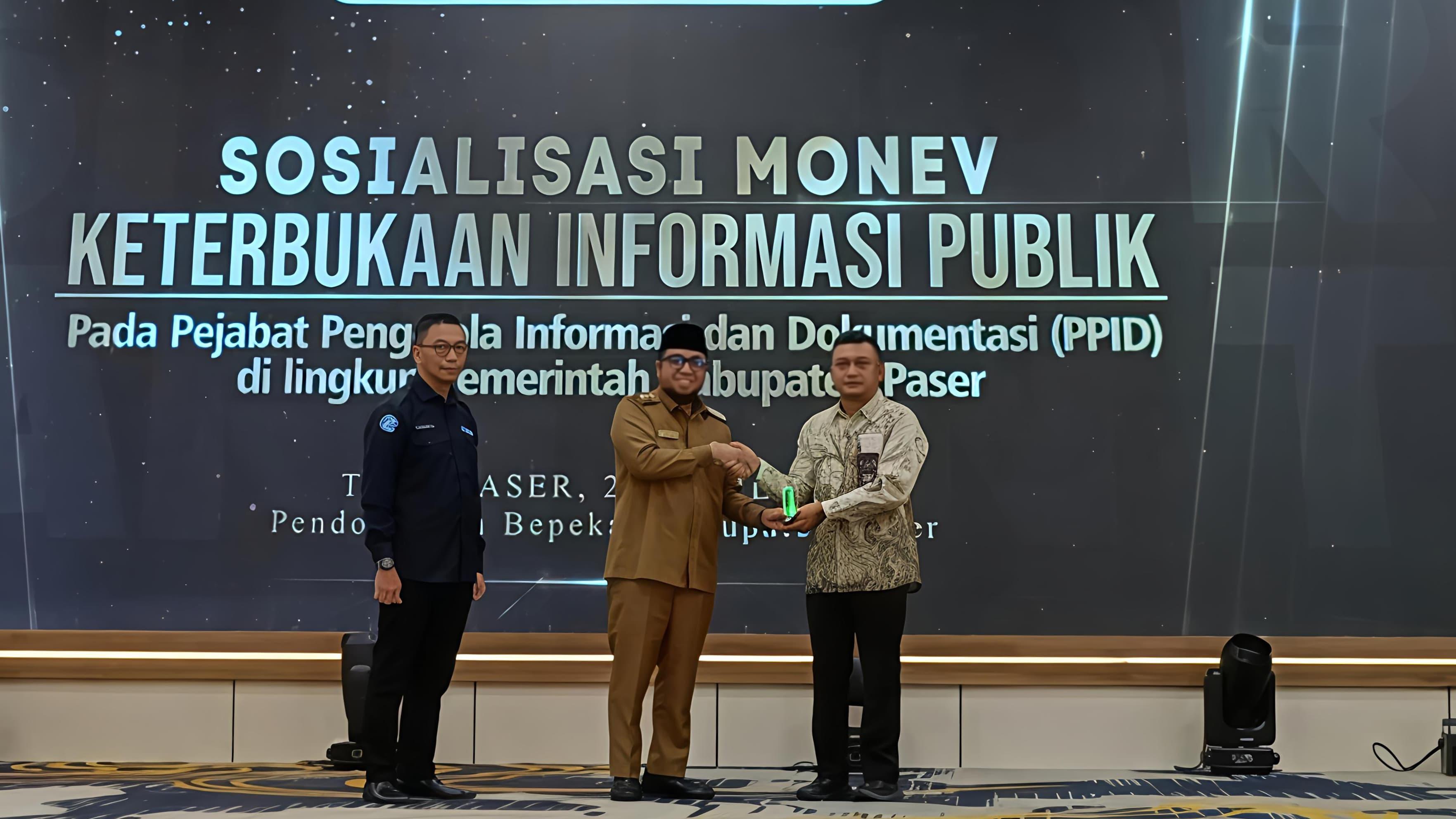 20260428_Wakil-Bupati-Paser-Ikhwan-Antasari-dengan-Monex.jpg
