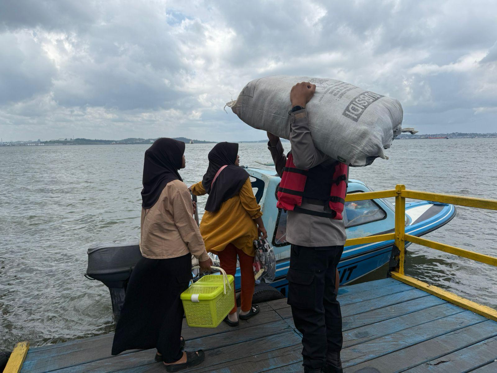 Hadirkan Rasa Aman di Pesisir Penajam Paser Utara, Mulai Ada Program Polisi Penolong Masyarakat
