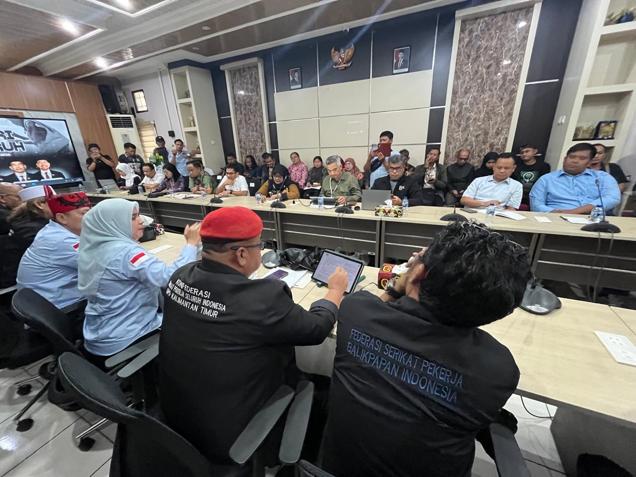 Buruh Balikpapan Soroti Ketimpangan Upah dan Nasib Pekerja Kontrak