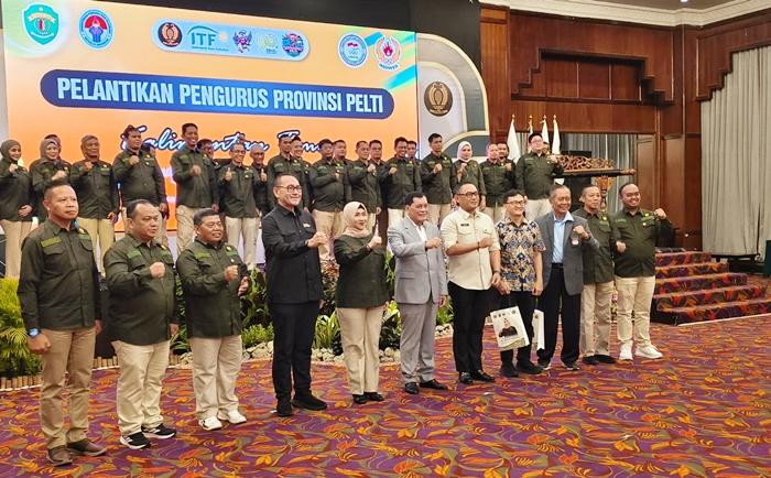 Wagub Kaltim Seno Aji Ingatkan Pentingnya Pembinaan Atlet Tenis Sejak Usia Dini