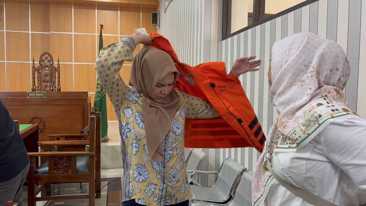 20260511_Pengadilan-Tipikor-Samarinda-menjatuhkan-vonis-4-tahun-penjara-kepada-Donna-Faroek.jpg