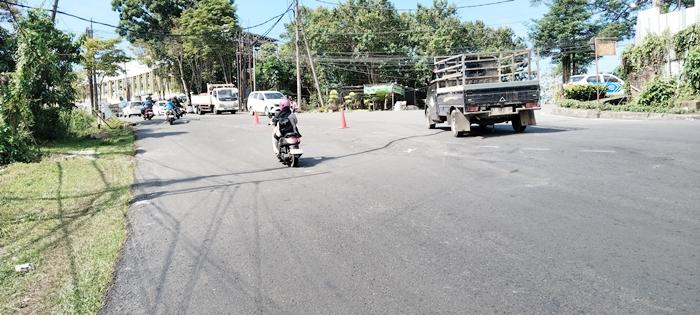 Perbaikan Jalan Longsor, Dishub Balikpapan Lakukan Pengalihan Arus di Jalan Syarifudin Yoes