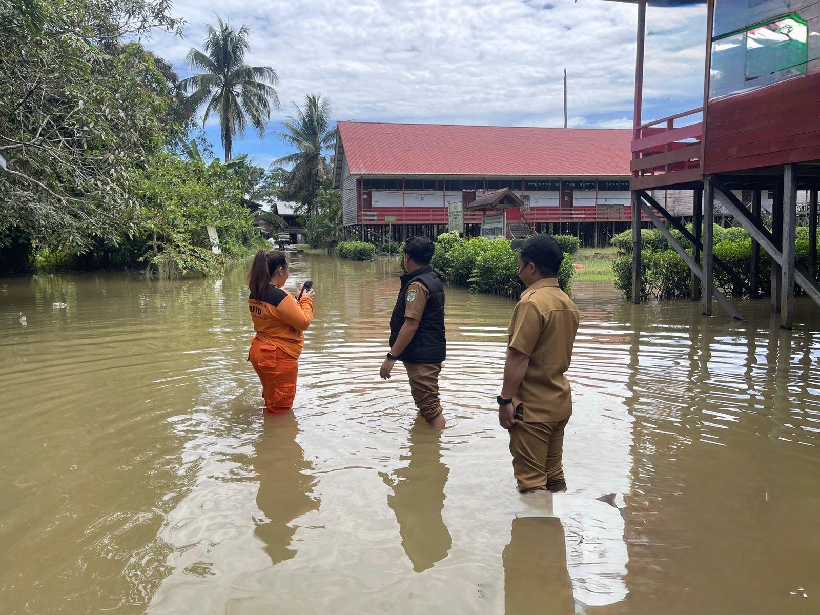 Banjir di Tering Kutai Barat Semakin Meluas, BPBD Kubar Tetapkan Siaga dan Terus Patroli
