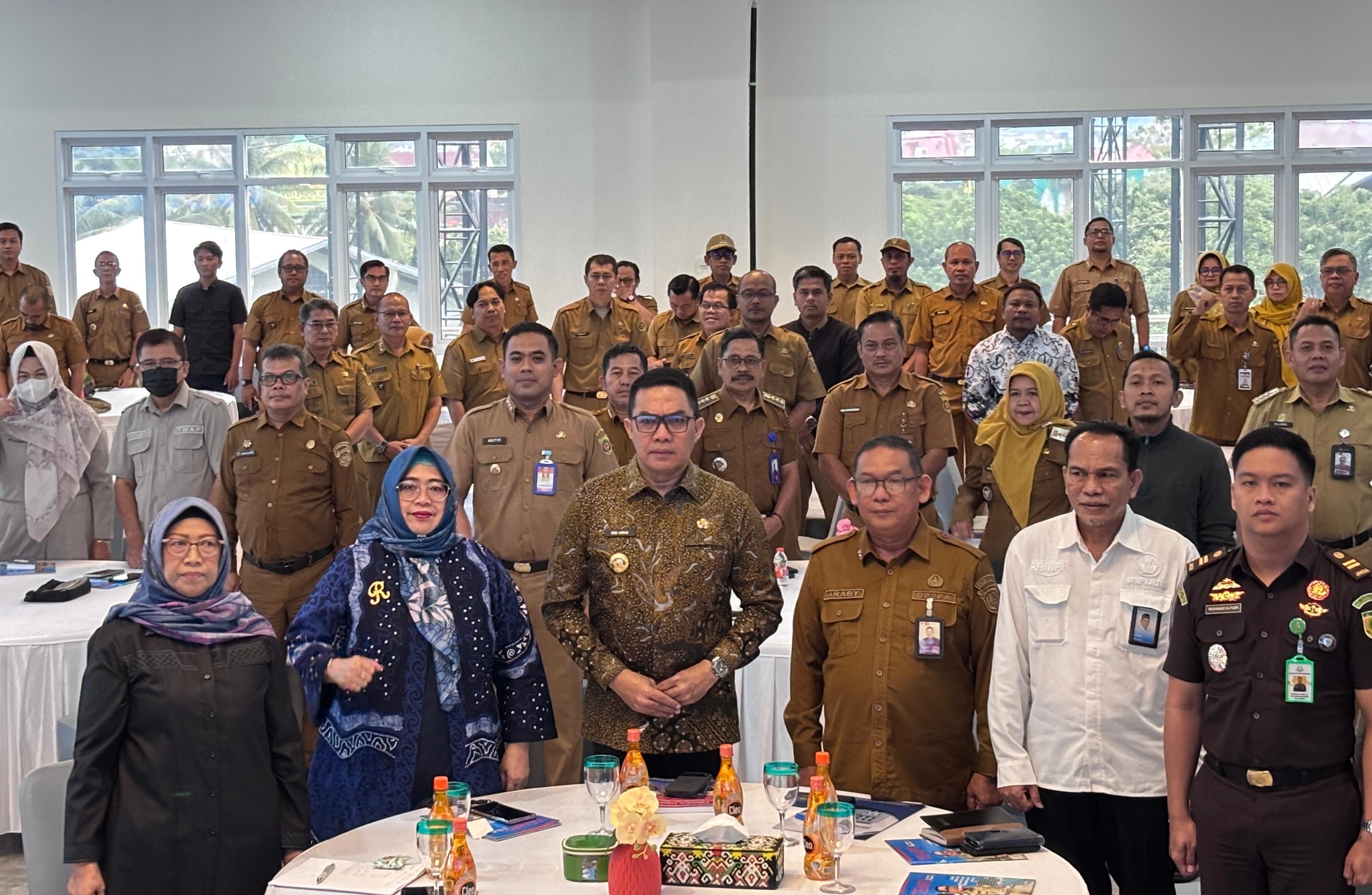 20260525_Walikota-Samarinda-Andi-Harun-di-Sosialisasi-Petunjuk-Teknis-SPMB.jpg