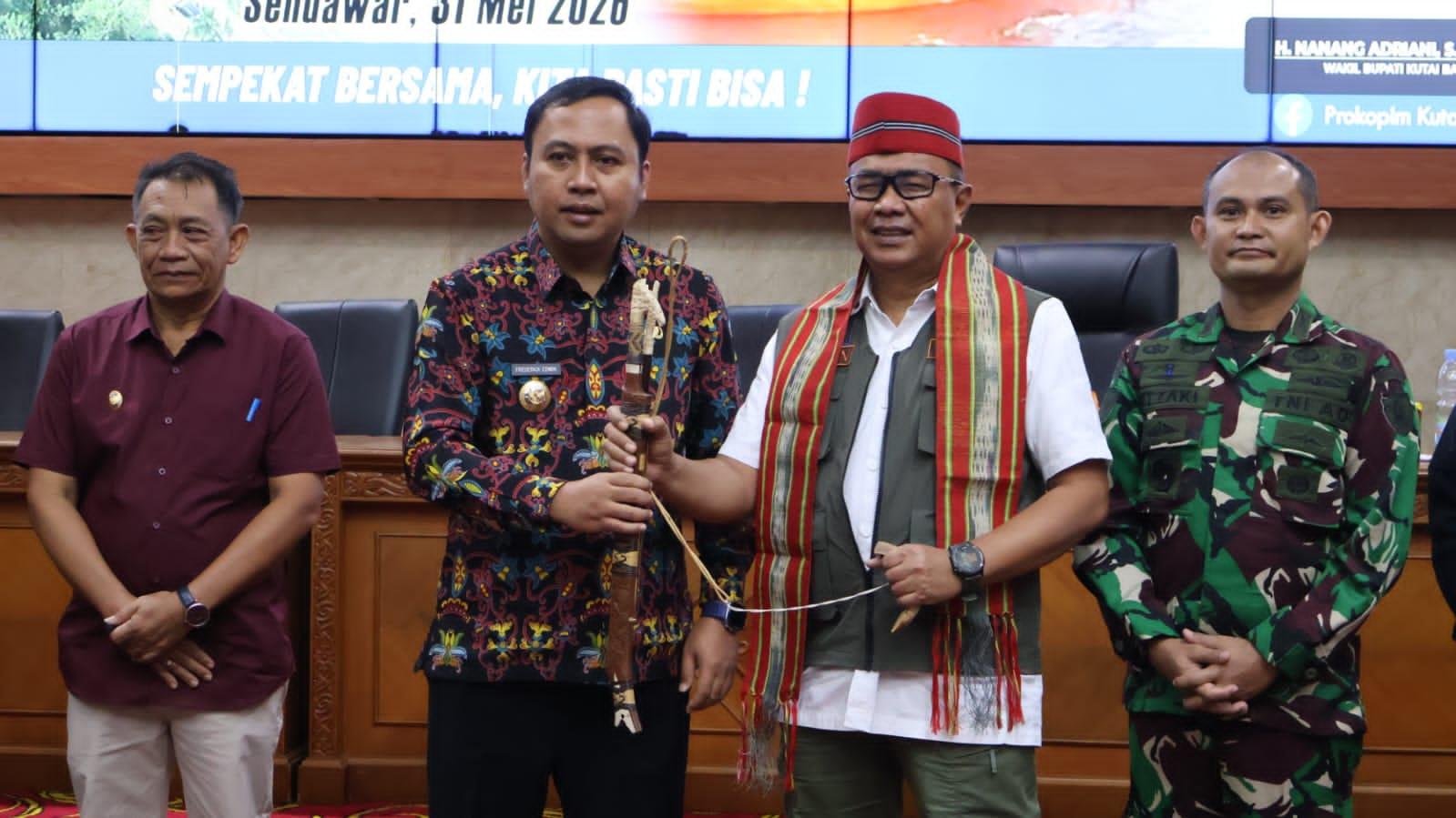 Usai Terima Bantuan BNPB, Bupati Kubar Optimis Pemulihan Warga Terdampak Bencana Lebih Cepat