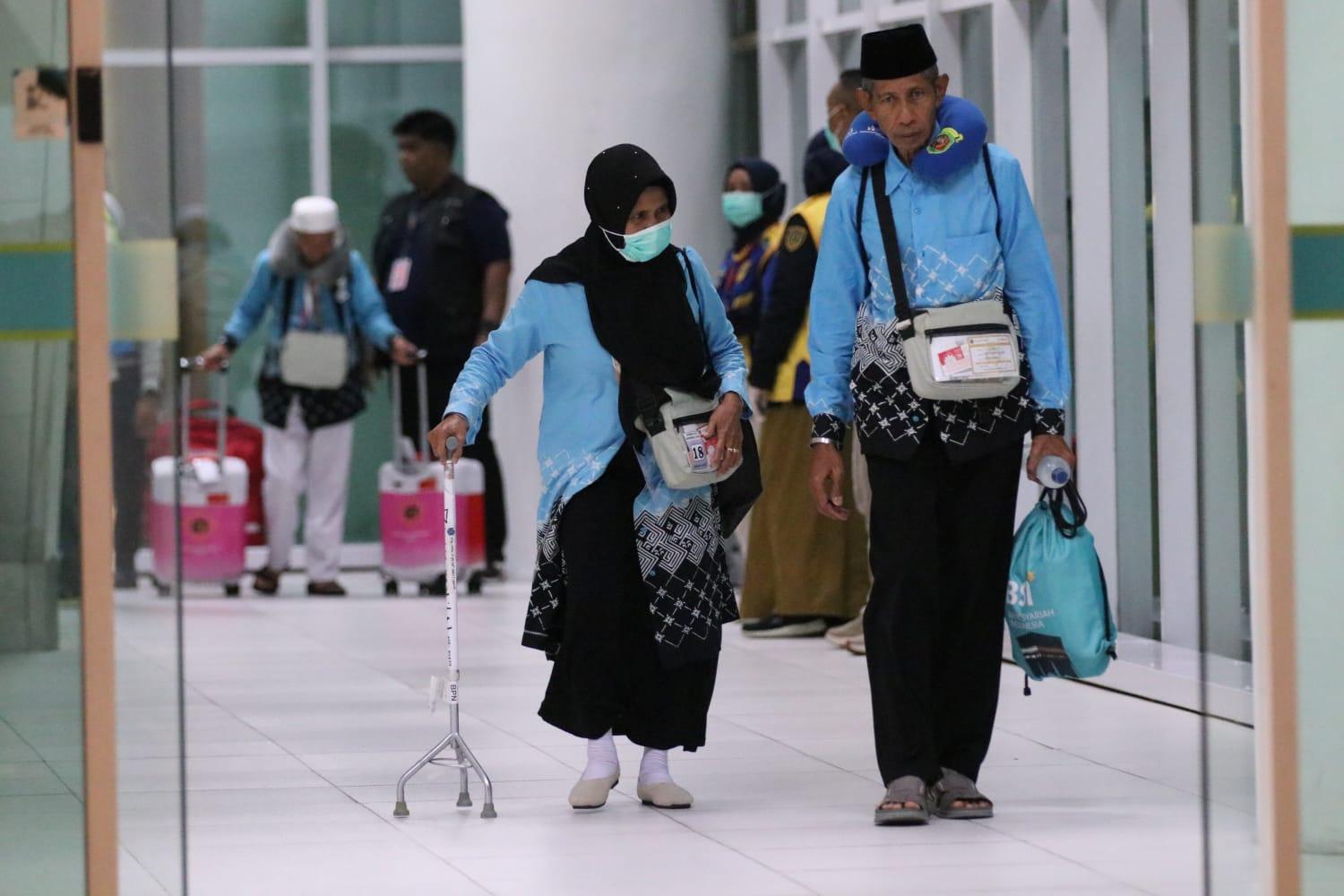 20260608_Bandara-SAMS-Sepinggan-Balikpapan-memulai-proses-pemulangan-jemaah-haji-2026.jpg