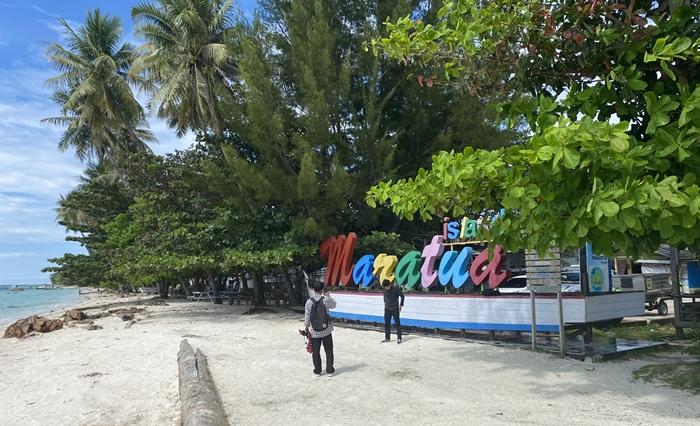 20260610_Wisatawan-di-Pulau-Maratua.jpg