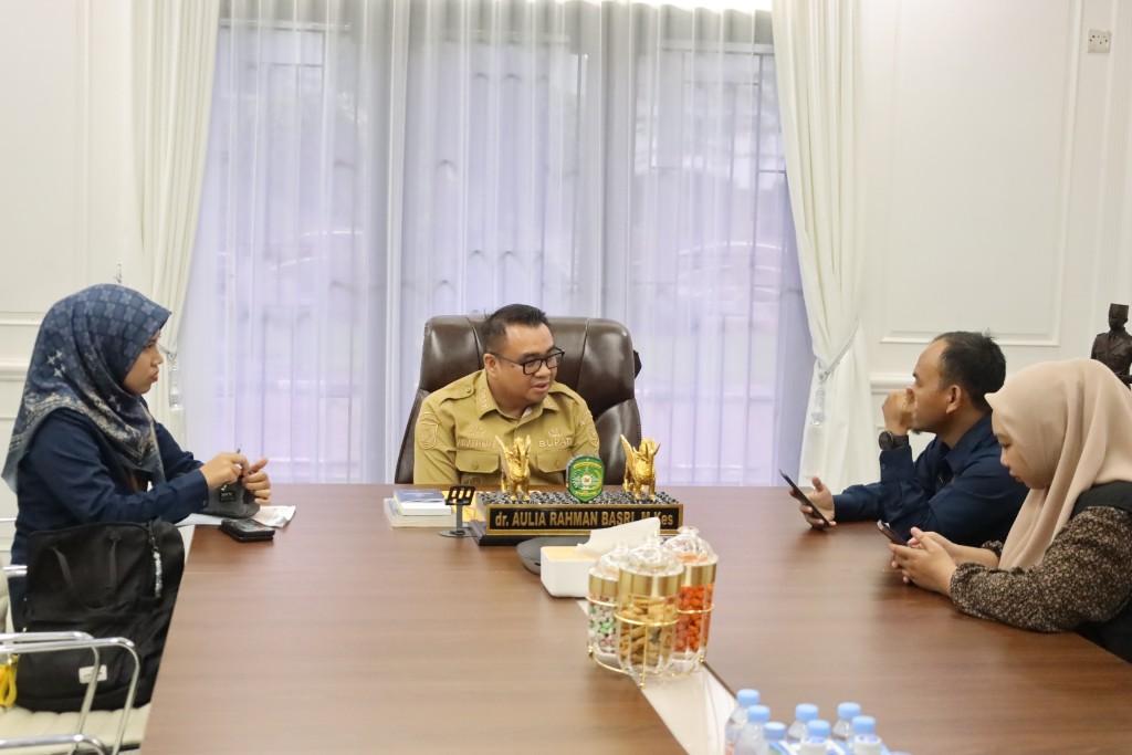 20260615_Bupati-Kutai-Kartanegara-dr-Aulia-Rahman-Basri-Sensus-Ekonomi.jpg