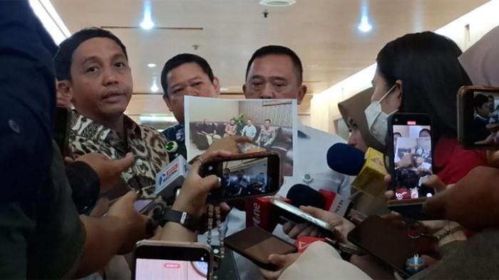 Pukat UGM Pertanyakan Alasan Menhut Raja Juli Antoni Kembalikan Amplop ke Bupati Kuansing - Tribunkaltim.co