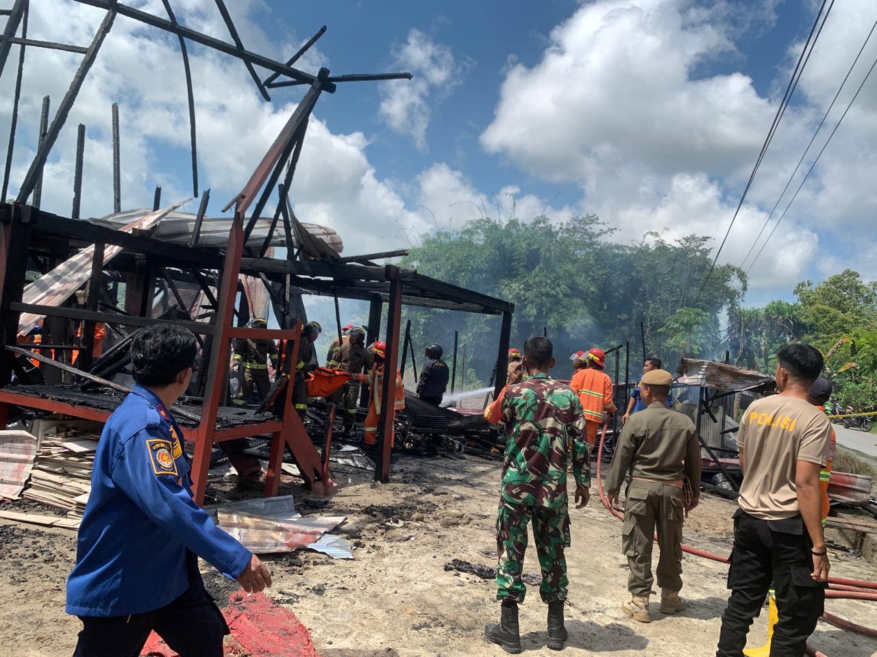 Kesaksian Saksi Mata Kebakaran di Penajam: Api Muncul dari Bawah Rumah Saat Jemput Anak Sekolah - Tribunkaltim.co