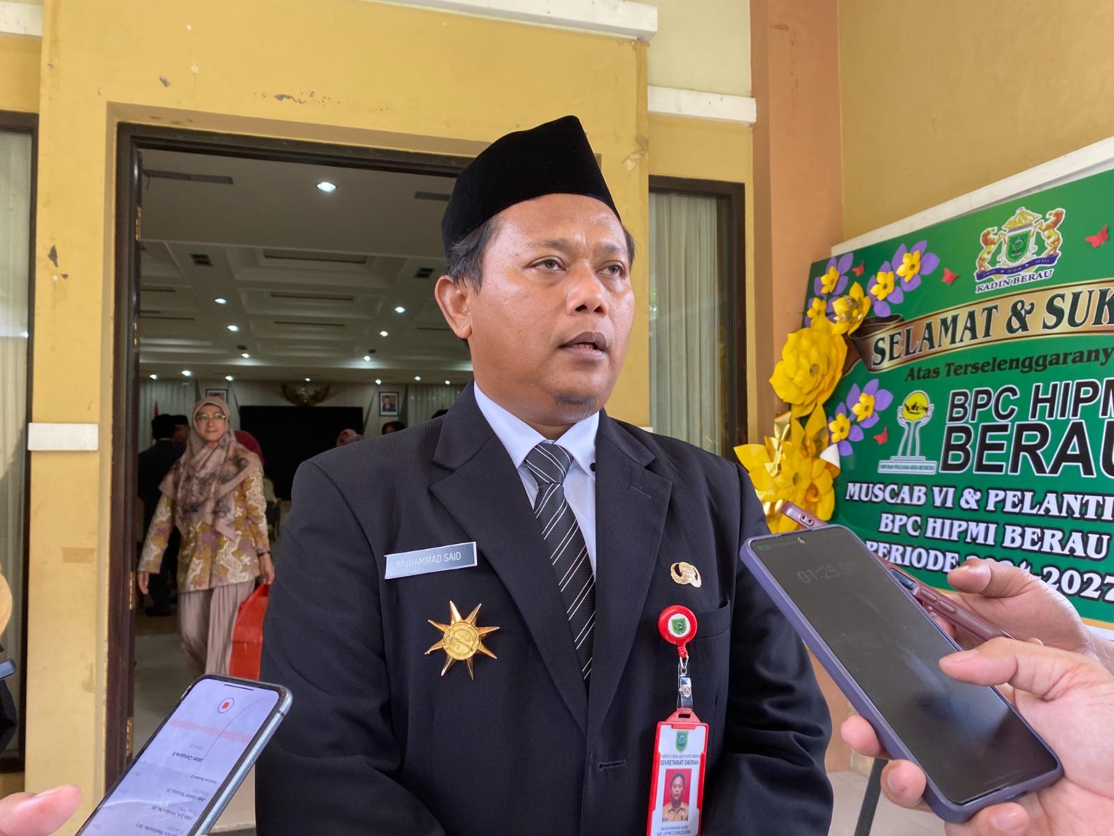 Sekkab Berau Imbau Warga Berhenti Bakar Sampah demi Cegah Pencemaran - Tribunkaltim.co