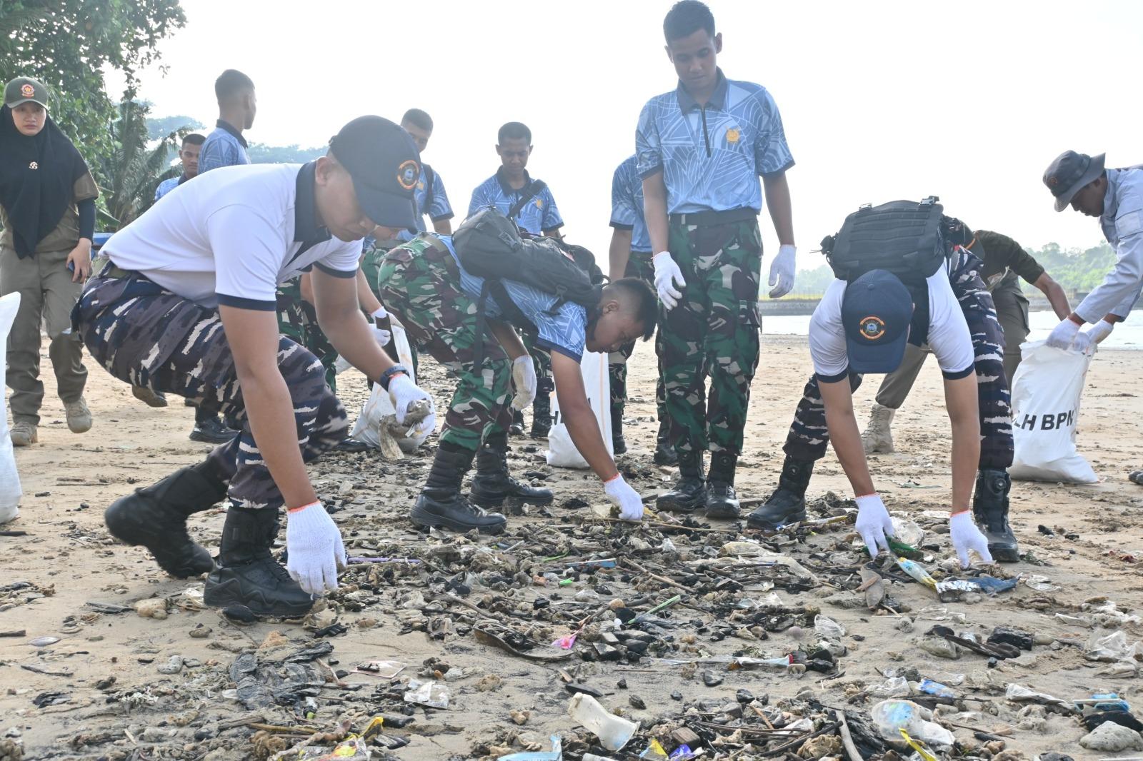 Dukung Gerakan Indonesia ASRI, Danlanud: Jaga Lingkungan Adalah Tanggung Jawab Bersama - Tribunkaltim.co