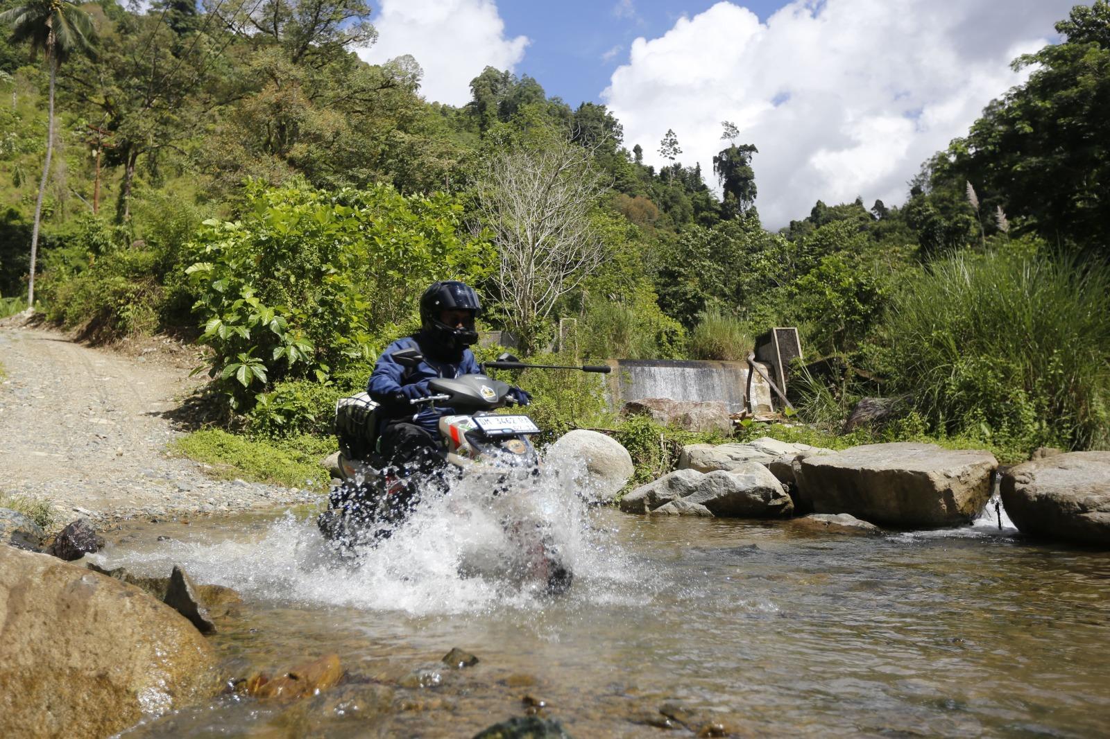 Yamaha GEAR ULTIMA Tuntaskan Ekspedisi 2.740 Km Keliling Sulawesi, Taklukkan Jalur Ekstrem - Tribunkaltim.co