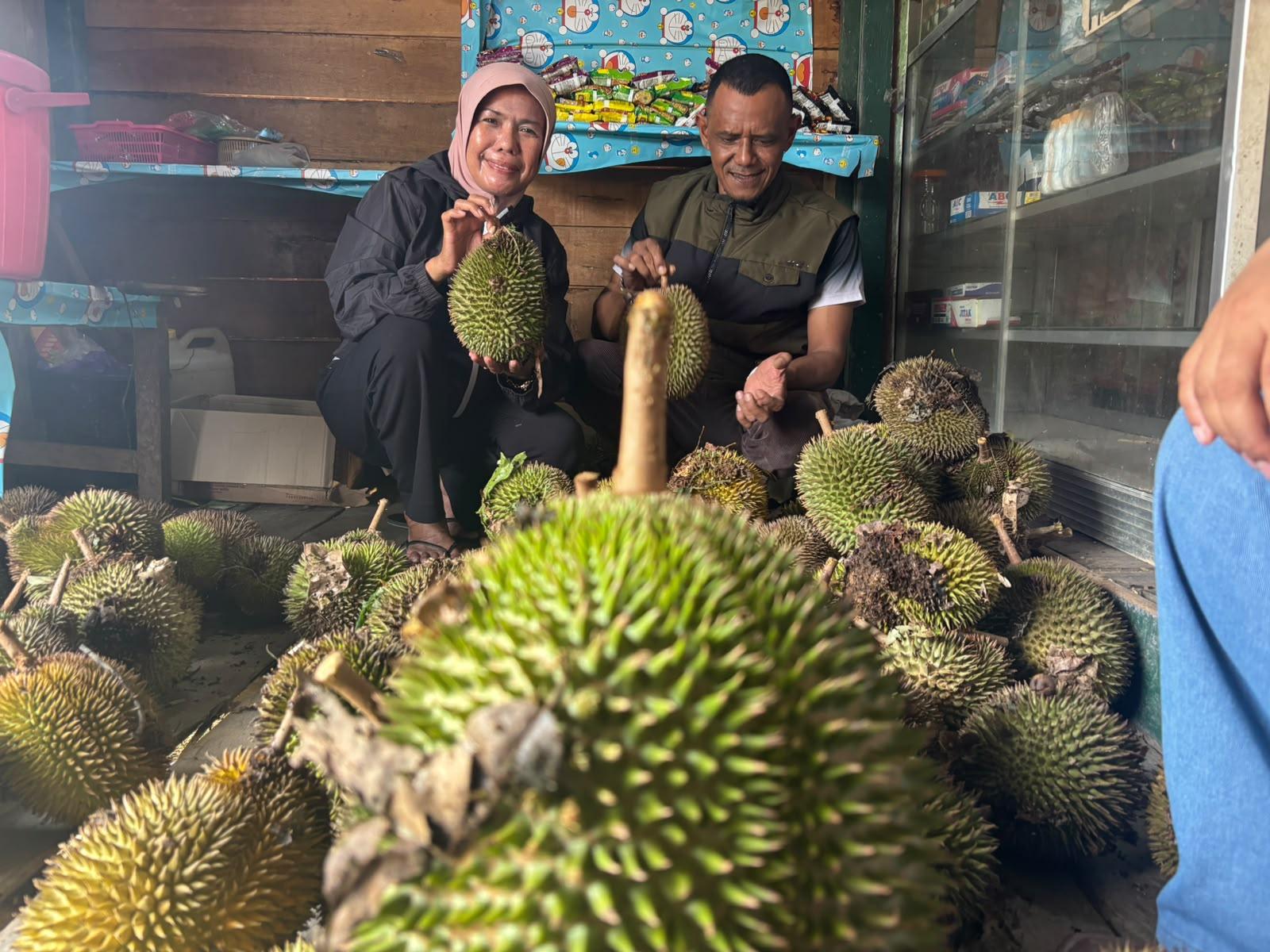 Magnet Desa Belayan Kalimantan Utara, Saat Musim Durian Membius Warga Malinau - Tribunkaltim.co