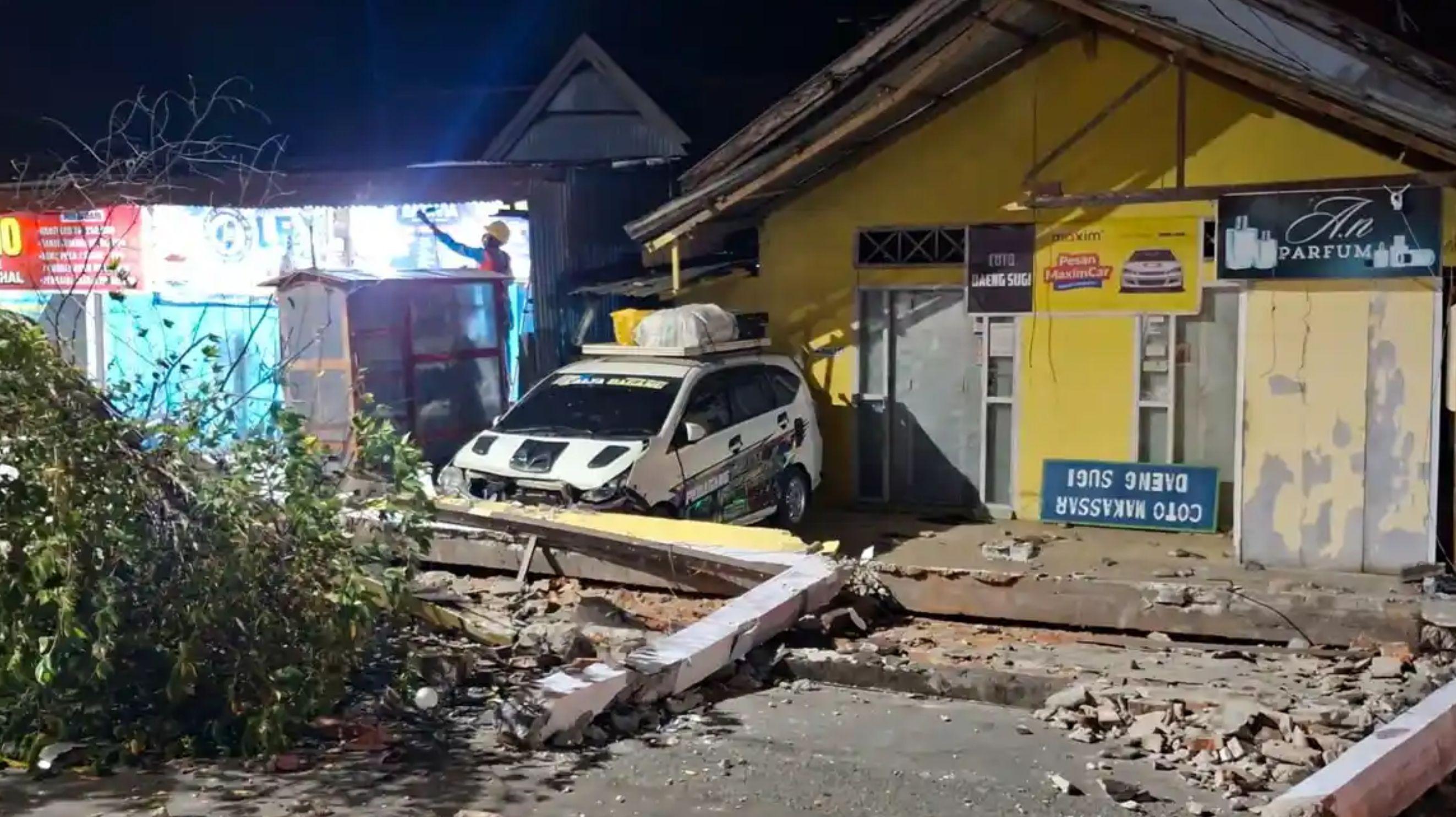 Gempa Bumi Magnitudo 5,4 di Buol Sulteng, Pasien RSUD Mokoyurli Meninggal Saat Dievakuasi - Tribunkaltim.co