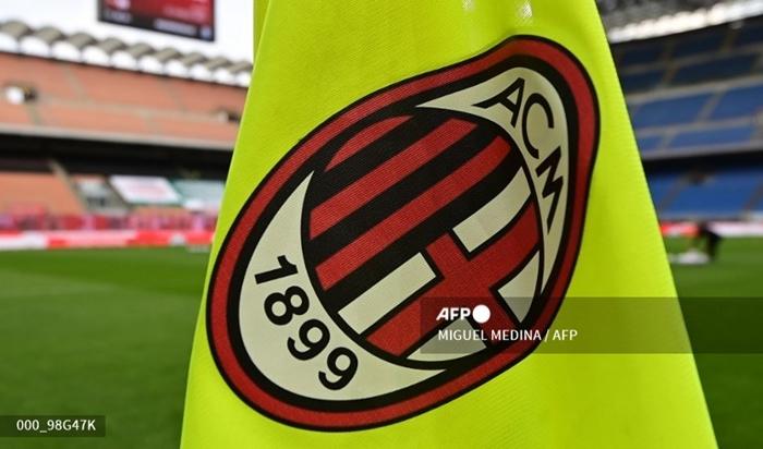 AC-Milan-langsung-hadap.jpg