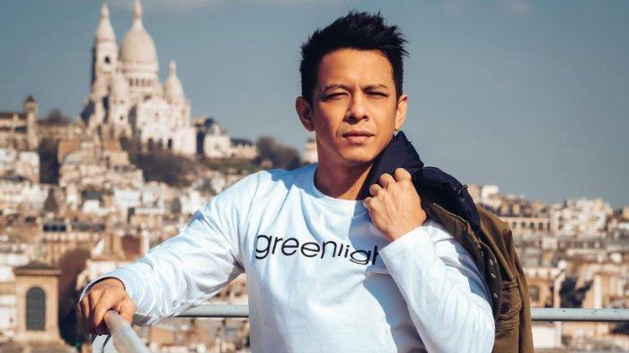 Usai Bikin Heboh karena Cium BCL, Ray Prasetya Posting Video Ariel NOAH