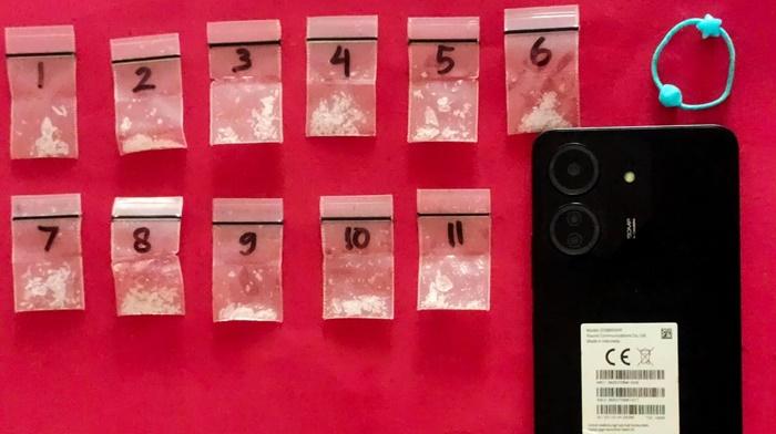 Barang-bukti-berupa-11-paket-sabu-siap-edar-dengan-berat-514-gram.jpg