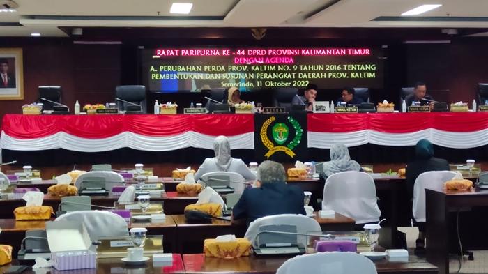 DPRD-Kaltim-7.jpg