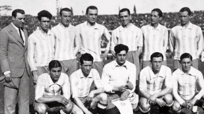 Ilustrasi-skuad-Timnas-Argentina-pertama-kali-di-Piala-Dunia-1930.jpg