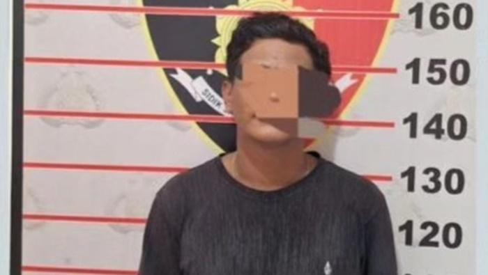 Jajaran-unit-Reskrim-Polsek-Samarinda-Seberang-amankan-pelaku-a-kejahatan-perlindungan-anak.jpg