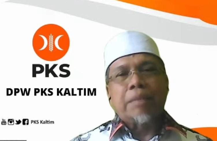 Ketua-DPW-PKS-Kaltim-Dedi-Kurniadi-DS-talkshow-soal-Pemilu-2024.jpg