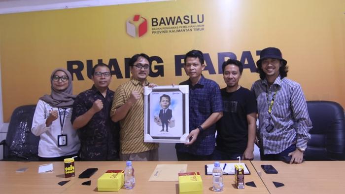 Kunjungan-Tribun-Kaltim-ke-Bawaslu-Kaltim.jpg