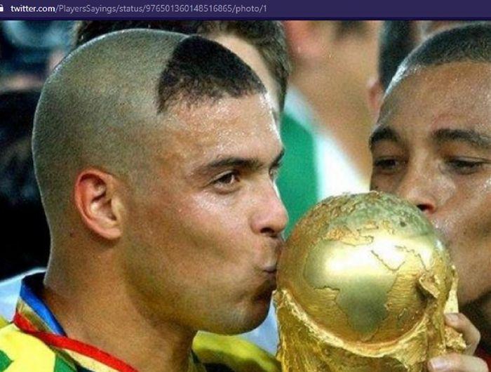 Legenda-Timnas-Brasil-Ronaldo-Nazario.jpg