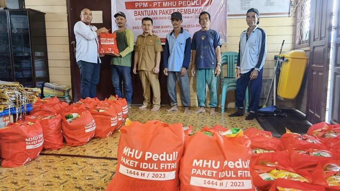 MHU-memberikan-1240-paket-sembako-bagi-warga-tidak-mampu-dan-lansia.jpg